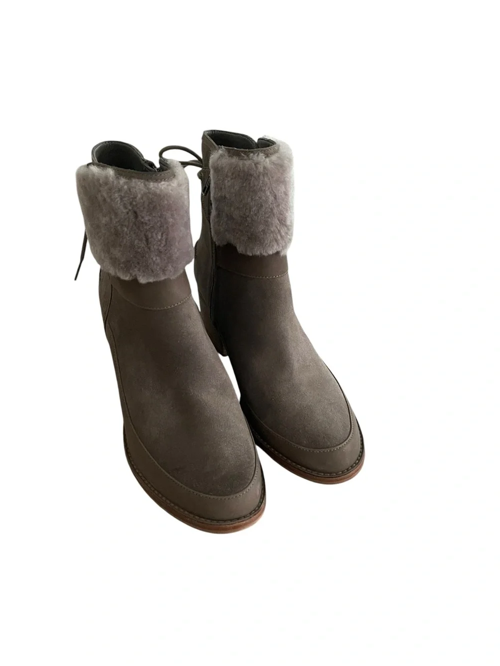 NWT UGG Kirke Grey Suede Shearling Cuff Ankle Boots Size 10